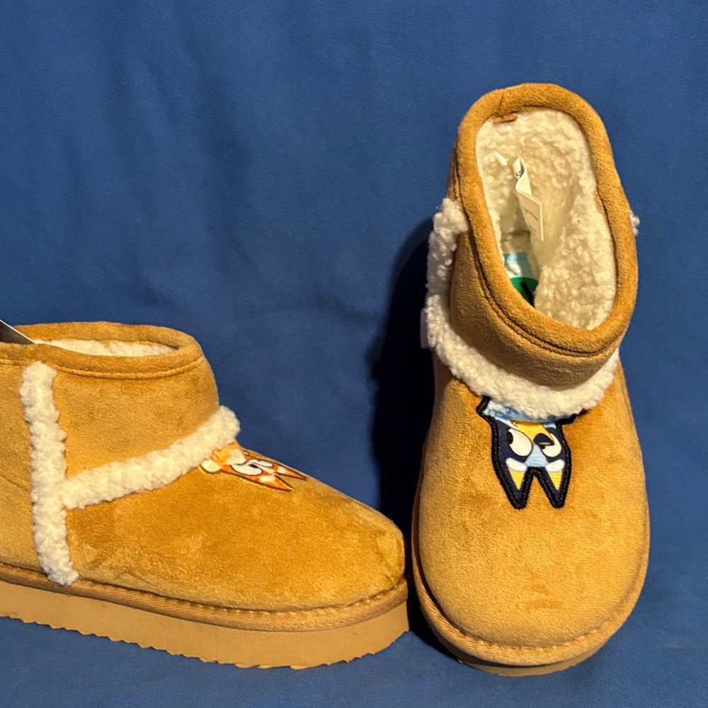 Bluey Kids Cozy fuzzy-Lined boots